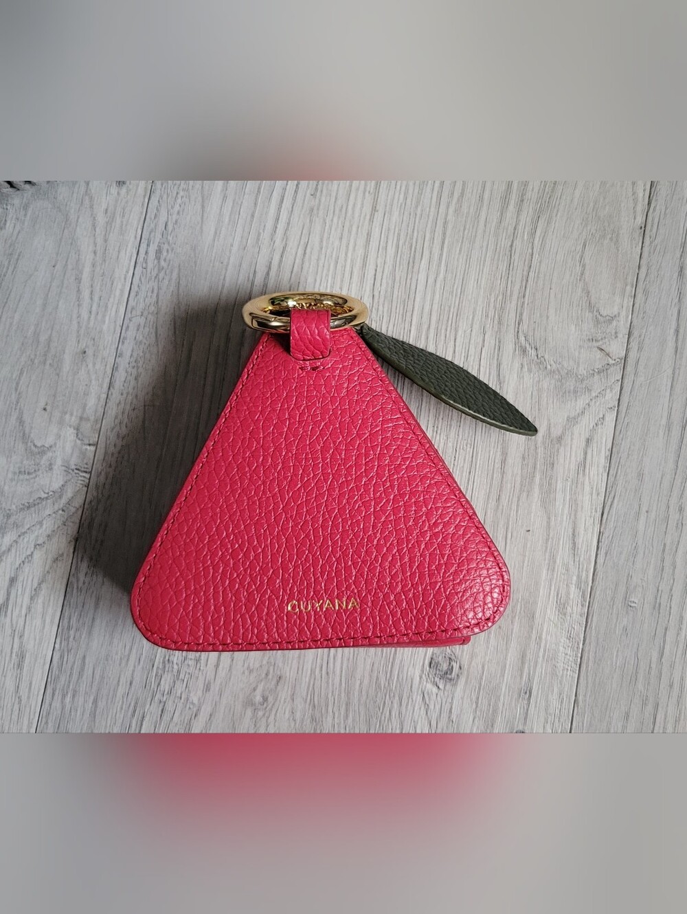 Cuyana Triangle Fruit Pouch Italian Leather Rare Raspberry & Gold Hinge, 4" x 4" - Picture 3 of 16